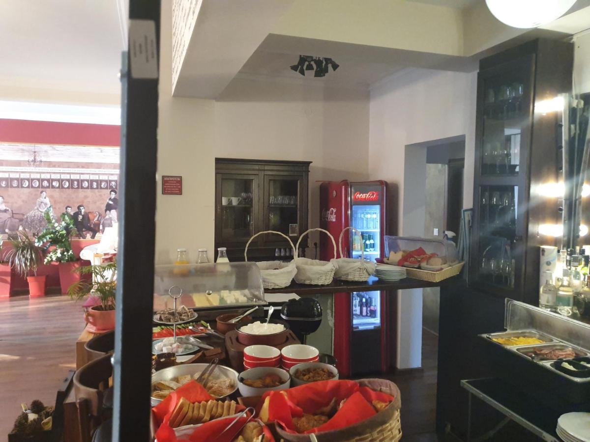 Theatro Hotel Odysseon Kalampáka Ngoại thất bức ảnh