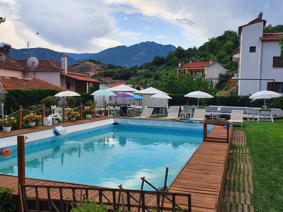 Theatro Hotel Odysseon Kalampáka Ngoại thất bức ảnh