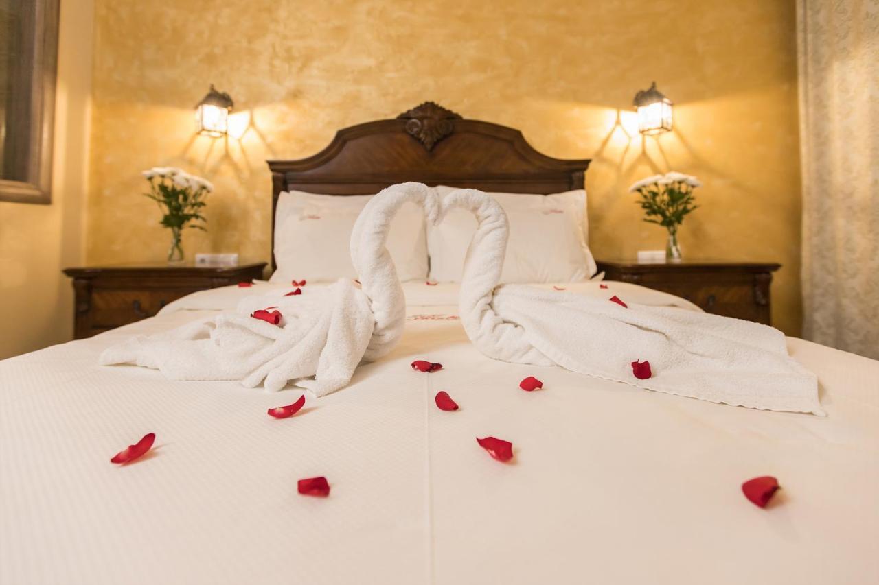 Theatro Hotel Odysseon Kalampáka Ngoại thất bức ảnh